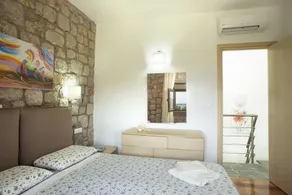 Villa Ellie -  Hydro massage, Private Pool, AC & WiFi - Image 4