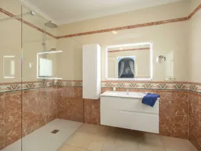 Stunning private villa for 8 people with A/C, WIFI, private pool, TV and terrace - Image 2