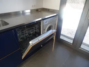 Moderne hus, indretning, privat pool, wifi, sengetøj inkluderet - Image 2