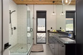 Clear Lake, cabin, hot tub - Image 3