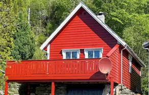 Stunning home in ålvik with house sea view - Image 3