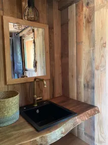 Wooden tree house - Image 3