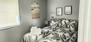 Hardy’s cute and cozy beach cottage - Image 4