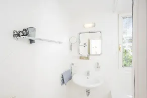 acogedor apartamento con balcón en una zona tranquila - Image 4
