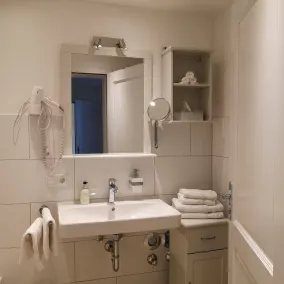 Gutshof-Ferienwohnung in Seenähe - Image 2