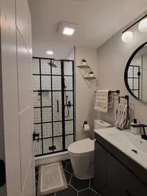 Spacious Townhome! 3 bedrooms & 2 complete bath and 2 outdoor Patios, Near Train - Image 3