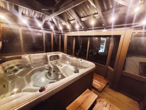5BD Oasis Retreat w/ New Hot Tub - Image 3