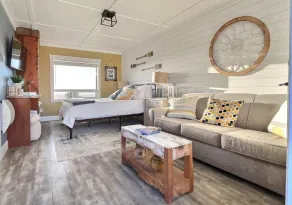 Sculpin Studio - Steps to Beach - Ocean View, Dog Friendly! - Image 3