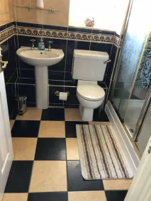 Bequemer 1 Bed Cardiff Bay Wohnung mit Wasser Views- WLAN, Millenium Stadium, Dr Who - Image 2