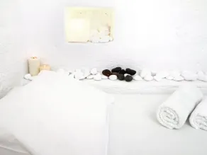 Blu Bianco Cave House - Image 2