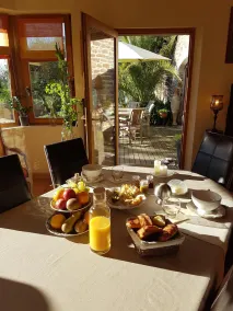 1 UNIQUE GUEST ROOM /2 ADULTS with PRIVATE TERRACE, SWIMMING POOL, JACUZZI - Image 4