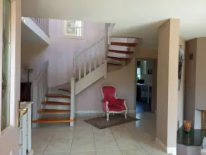 Large family home. - Image 2