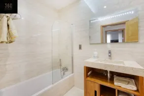 LUX VILLA with amazing BBQ, Pool Area & WIFI by 360 Estates - Image 2