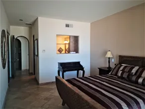 Luxury Three Bedroom Ocean Front Condominium - Image 4