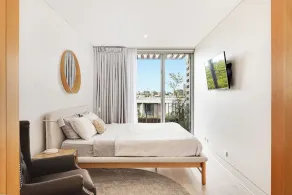 Bellevue Hill Designer, Beaches, City & Views - Image 4