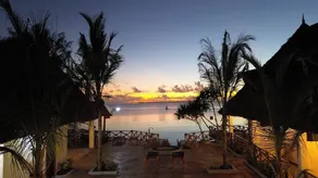 Zamu Beach Hotel - Image 5