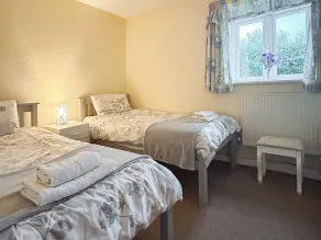 2 Schlafzimmer Unterkunft in Newborough, near Llangefni - Image 4