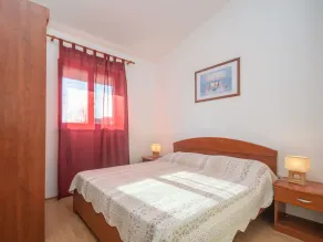 Nice apartment for 4 people with A/C, pool, WIFI, TV and terrace - Image 3