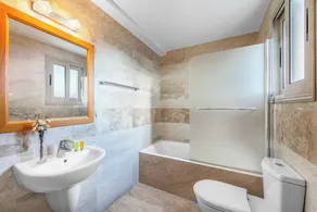 Villa Paralia - Vier Schlafzimmer Villa, Schläft 8 - Image 3
