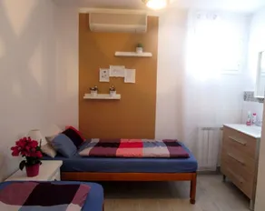 Great vacation home close to the beach with private, heated pool - Image 5