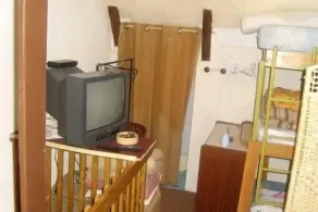 Casa rural cerca de la casa del propietario en la ladera de la montaña - Image 2