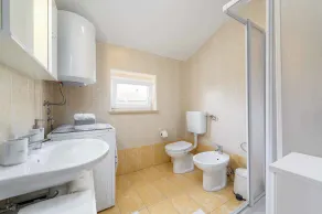Holiday apartment with air conditioning and Internet - Image 4