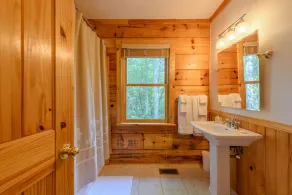 Private Creekside Cabin with Hot Tub - Image 4