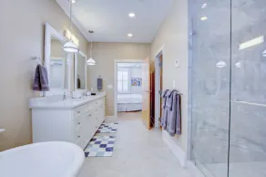 3Bed / 3Bath Moderne Oasis i Historiens Hjerte - Image 3