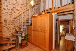 Charming stone cottage in a quiet area and stunning views. Wifi - Image 2