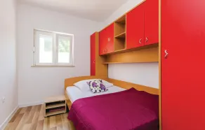 Three-Bedroom Holiday Home In Ston - Image 5