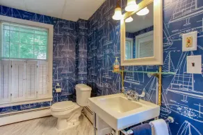 Coastal downtown 1 Bed, 1 Bath, full kitchen w/ harbor view - Image 3