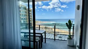 Nalu - holiday apartment overlooking Newcastle Beach - Image 5