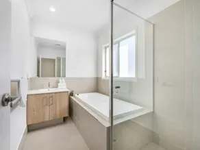 Well-decorated 4BR Family home steps to mall - Image 3