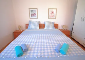 Apartment Zita - 50 m from sea - Image 4