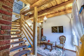 Luxury Chalet with private swimmingpool located in residential Saxon area - Image 4