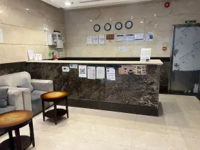 Manarat Al Aziziyah Hotel - Image 3