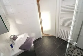 Casa de férias mobilada de alta qualidade e luminosa no térreo - Image 4
