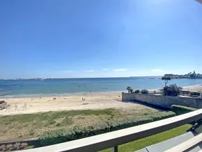 Larmor-Plage 1BR with Terrace and Garage - Image 3