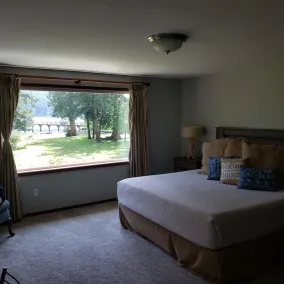 San Juan Island Beach House, Waterfront Lodging just minutes from Roche Harbor! - Image 4