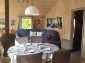 Ferienhaus mit Sauna im Ferienpark Mirow - Image 5