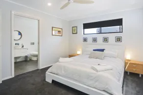Great rates for a Currarong luxury ground floor apartment. - Image 5