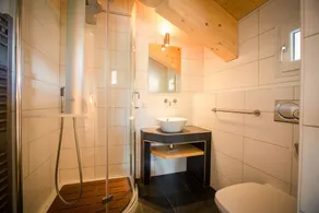 Chalet # 8 with IR-sauna and whirlpool bath - Image 4