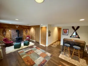 Come in & cozy up in beautiful lodge in Waterville Valley. - Image 3