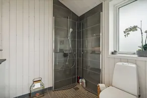 Hyggeligt sommerhus nær vandet - Image 3