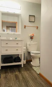 Home on Quiet Cul de Sac with Handicap Accessibility - Image 3