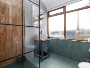 THE LODGE, pet friendly, luxury holiday cottage in Newby Bridge - Image 3