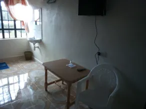 Gee -Thorn Hotel - Image 2