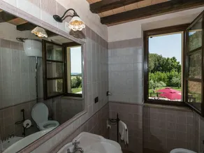 Elegant apartment only 1 hour from Rome - Image 2