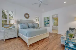 Wunderschönes East Beach Home! Einfach zu Fuß zum Strand, Pool, 5BR / 5. 5BA Schlafmöglichkeiten für 16 - Image 3