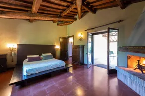 Private, 50-acre estate in Tiber Valley. Fully gated. - Image 4